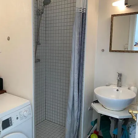 Flat And Area Apartmán