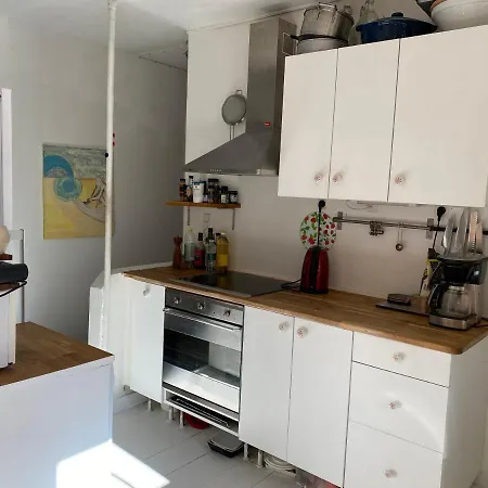 Flat And Area Apartment *